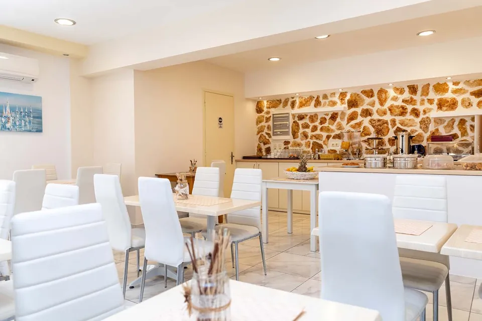 Breakfast area at Golden Coast