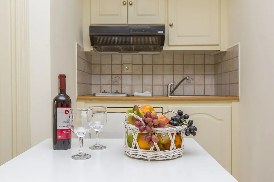 Golden Coast kitchenette